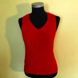 Anne Klein red V-neck shell. Petite M